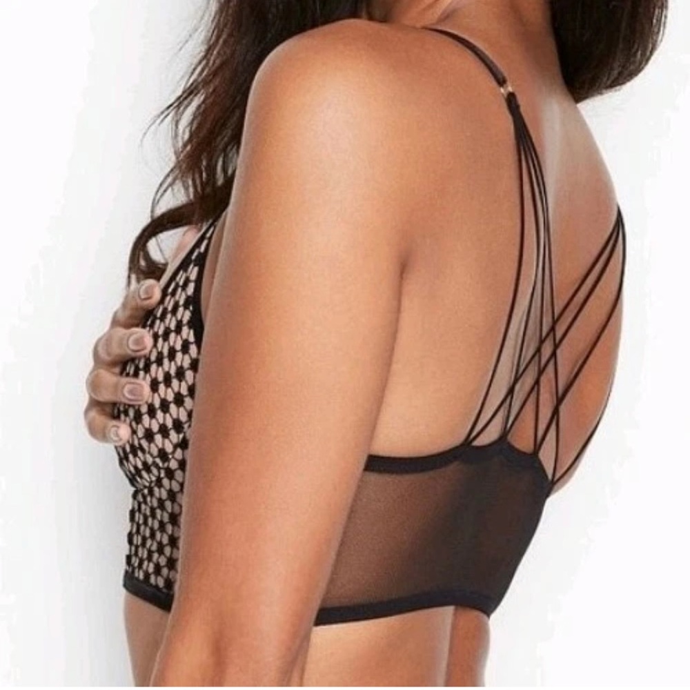 Victoria’s Secret Luxe Black Lace Bralette 32C fits more like 32B side closure